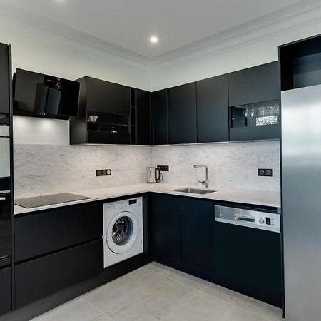 Swan Lake - Design Apartment Facing Lake อานซี ภายนอก รูปภาพ