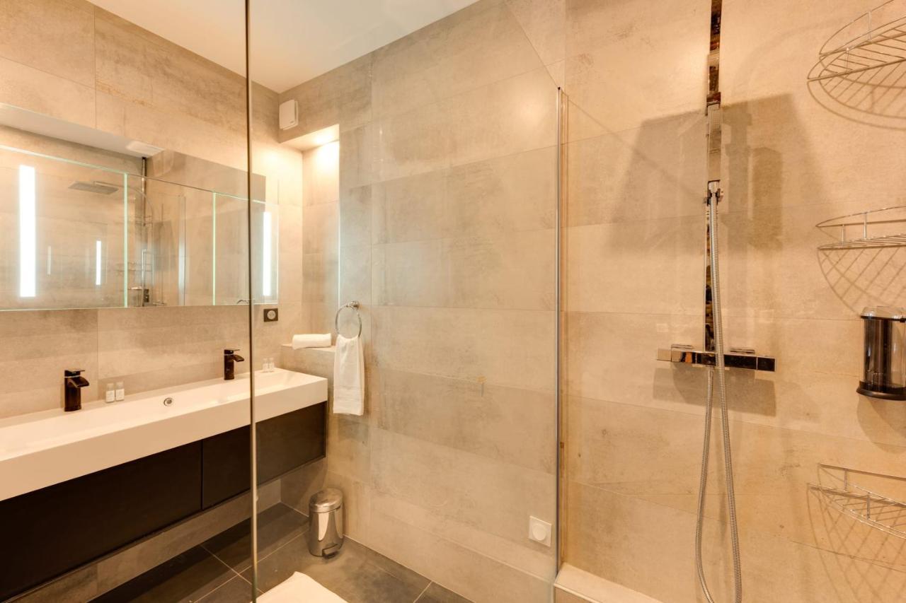 Swan Lake - Design Apartment Facing Lake อานซี ภายนอก รูปภาพ